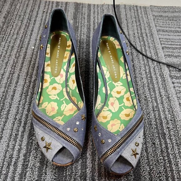 Marc by Marc Jacobs denim peep toe heels with embellishment.  Size 40 US 10 - Picture 1 of 10